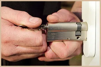 Elite Locksmith Services Detroit, MI 313-241-6898 - 1-locksmiths